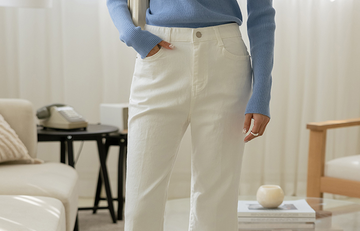 Comfortable Boot-Cut Hidden Banding Cotton Pants