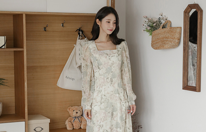 가드닝 Flower Square Neck Chiffon Long Dress