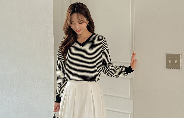 Daily 원픽 Stripe V-neck Knit