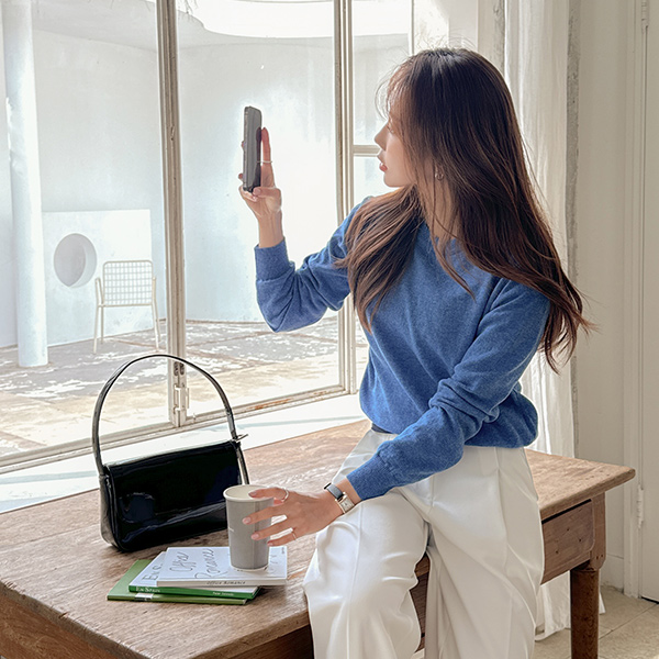 Color 파레트 Soft Raund neck Basic Knit