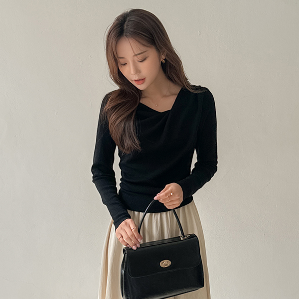 Romantic Shirring Neck Point Soft Knit