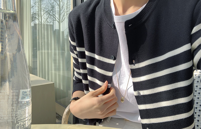 Daily Stripe Raund neck Knit Cardigan