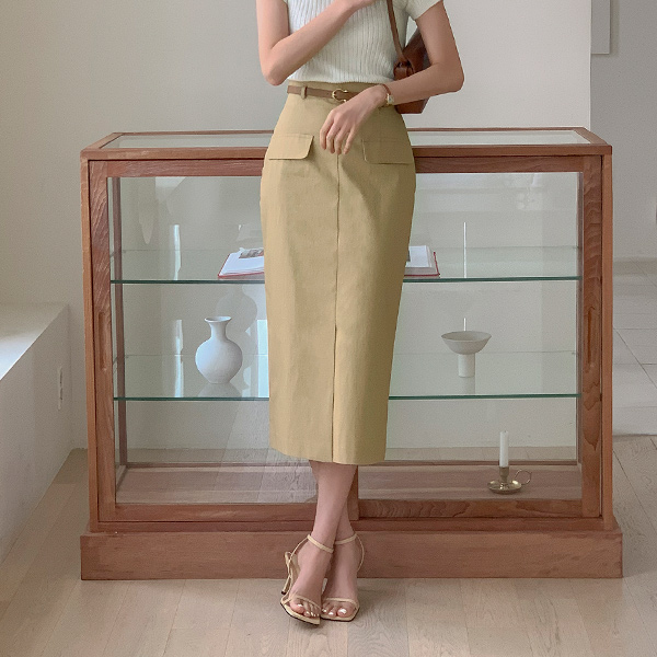 Double Pocket Front Slit Belt Skirt