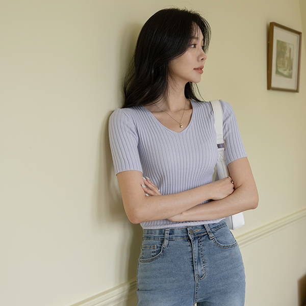 Every Day Slim Corduroy V-neck Knit