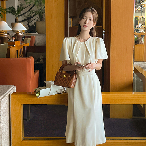 Romantic Shirring 핀탁 Wing Sleeves Mermaid Dress