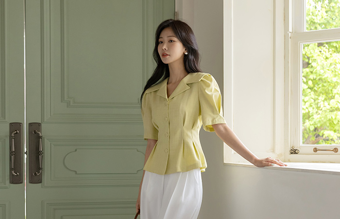 Marine Collar Slim Line Puff Blouse