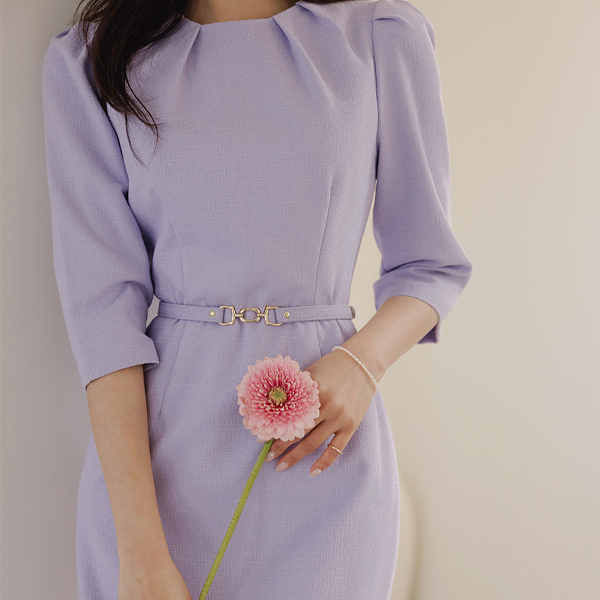 Spring Color Point Gold Belted Dress