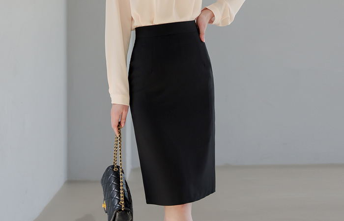 High-Waist Stretchable H-line Skirt