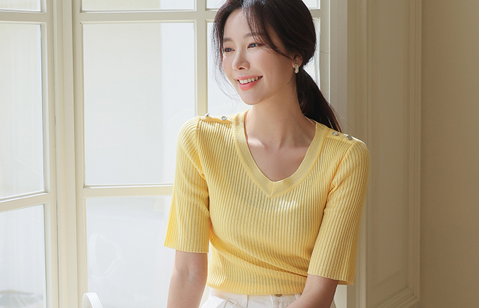 Shoulder Button Cooling Summer V-neck Knit