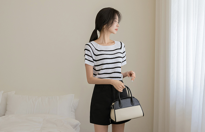 해피 Square Neck Stripe Summer Knit