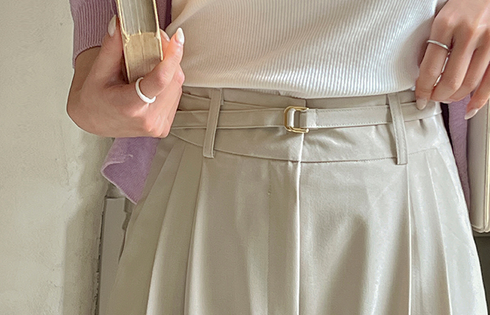 Milky Two Pintuck Belt Wide Slacks