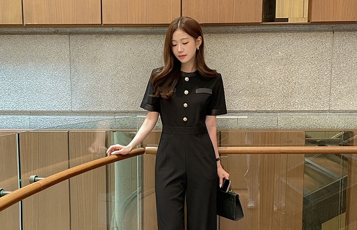 Cobination Elegance Gold Button Black Jumpsuit