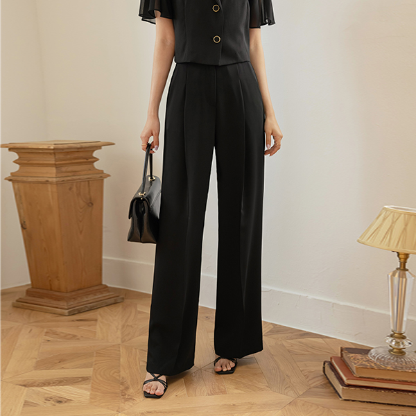 Creamy Skily Fabric Long Wide Slacks