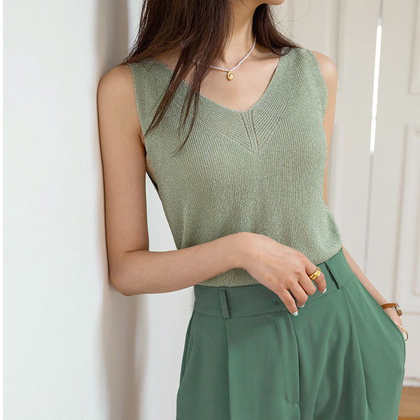 Shining Metal Point V-neck Knit Sleeveless shirts