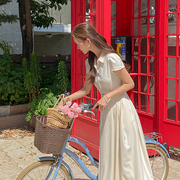 Mari Polo Pleats Belt Dress