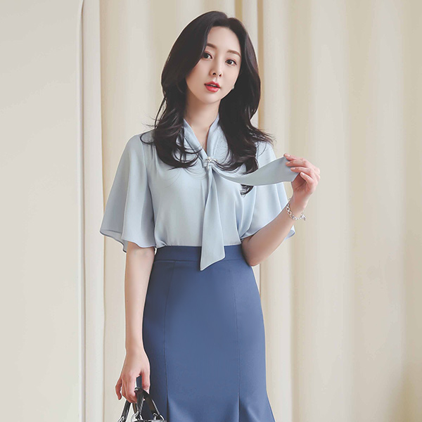 Silver Pearl-Ribbon Tie Neck Wing Sleeves Blouse