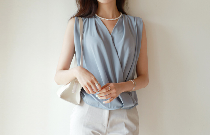 Feminine Mood Wrap Shirring Sleeveless Blouse