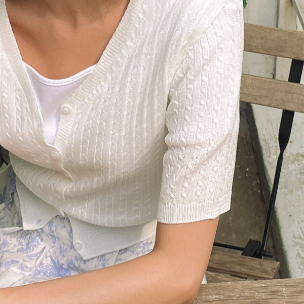 slim-looking Cable Woven Summer Knit Cardigan