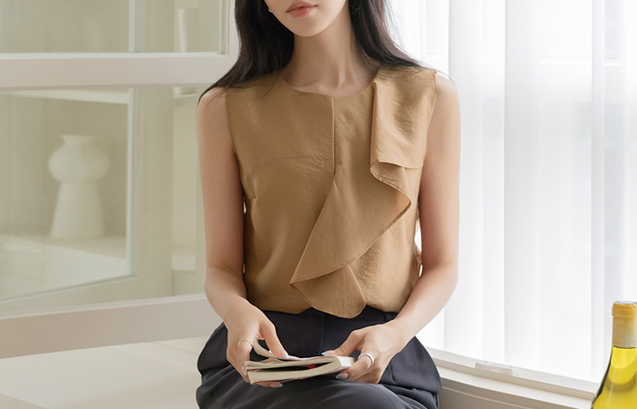 Glossy Unbalance Frill Point Sleeveless shirts Blouse