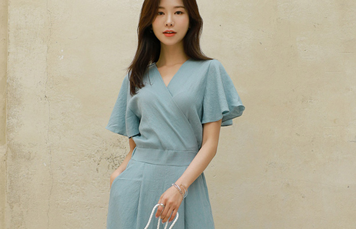 Soft Pastel Color Point wing Sleeves Jumpsuit