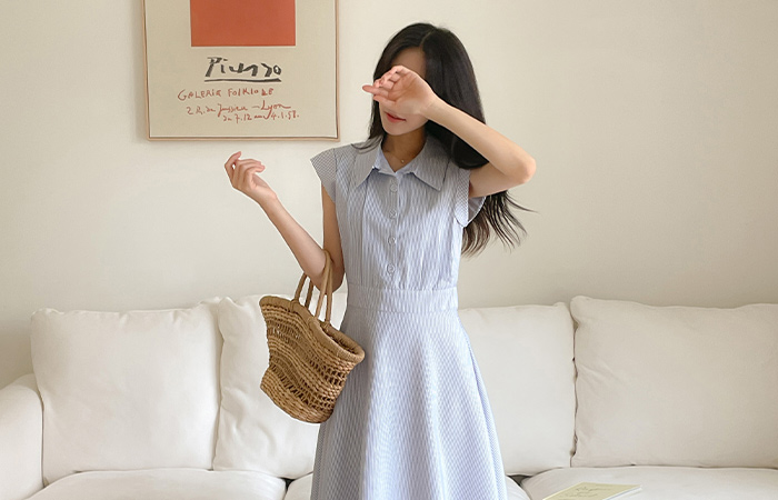 Pintuck Stripe A-line Collar Dress