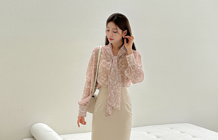 Feminine Tie Printing Blouse