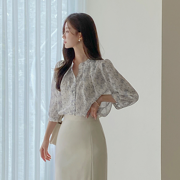 Soft Flower Patterns Chiffon Blouse