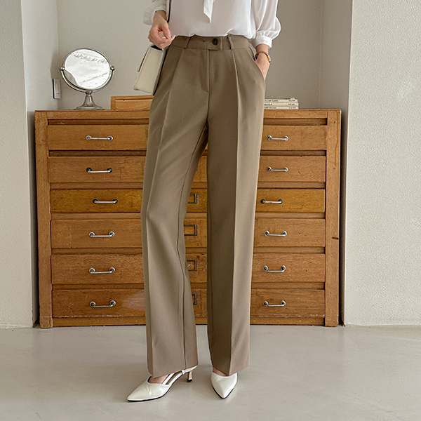 Classic Semi- wide fit Slacks