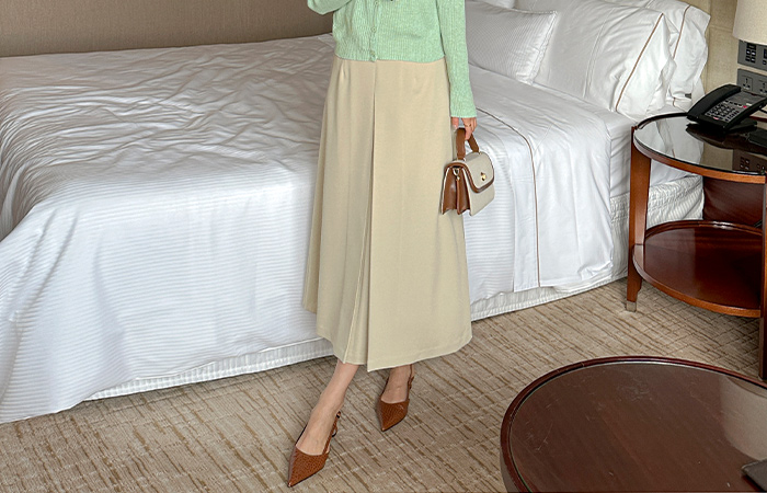 Cozy Front 맞주름 A-line Skirt