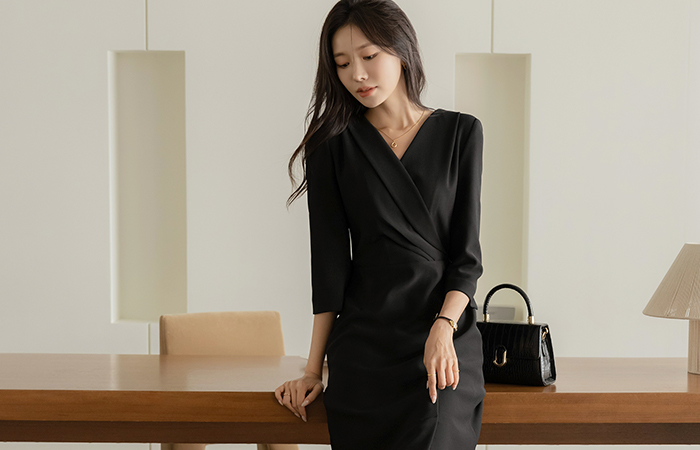 폴딩넥 Wrap Side Shirring Three-Quarter Sleeves Slit Span Dress Ⅱ