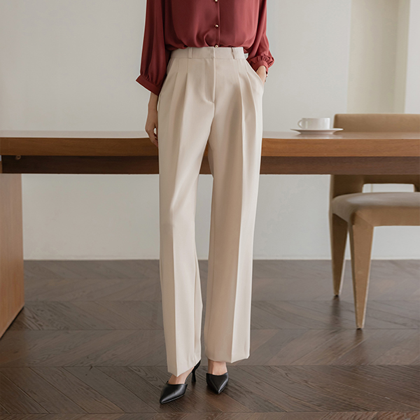 pintuck 여유 Slim Fit Slacks