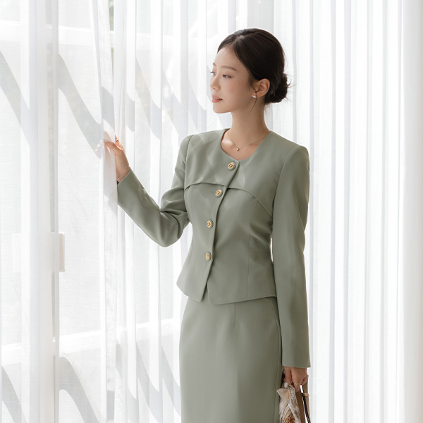 Maison Cutting Line Gold Button Set-up Jacket