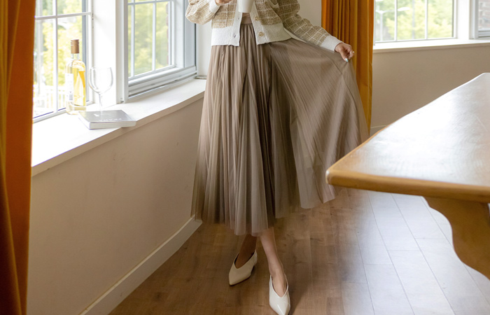 Center Front Vent Tulle Point Banding Pleats Skirt