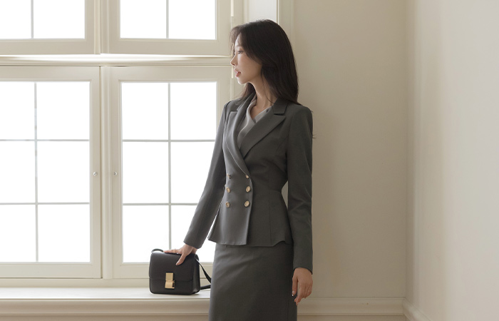 카미 Gold Button Peplum Set-up Jacket