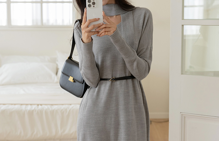 V-neck Knit Tie Dress