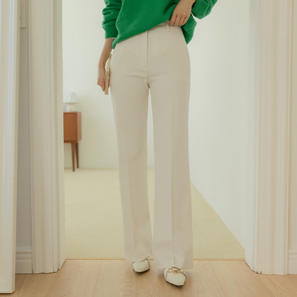 ODE 뒷 Center Front Vent Boot-Cut Slacks