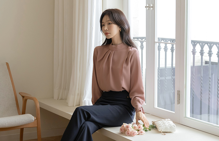 로즈벨 Half-Neck String Blouse