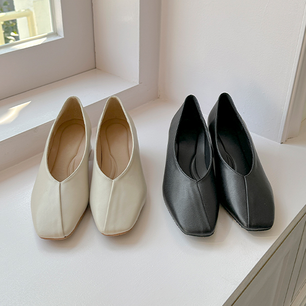 Cowhide 단아 Square Toe Shoes