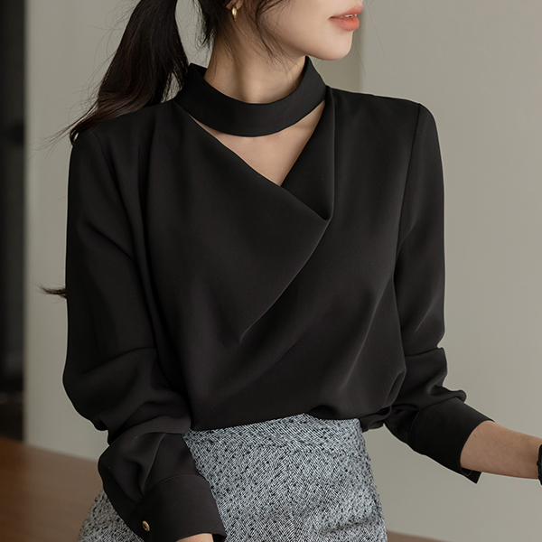 Graceful Draping Cutting-Neck Blouse