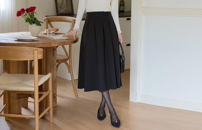 Cozy Napping Pleats Back Banding Wool Skirt