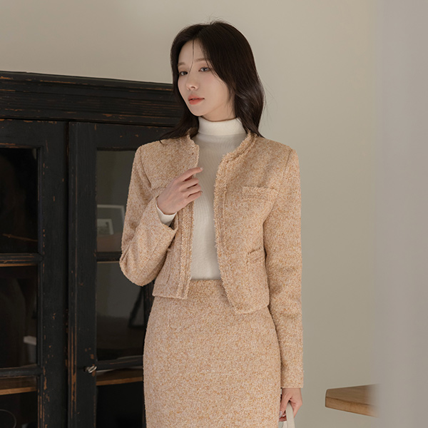 에밀리 Wool Tweed Quilting Set-up Jacket