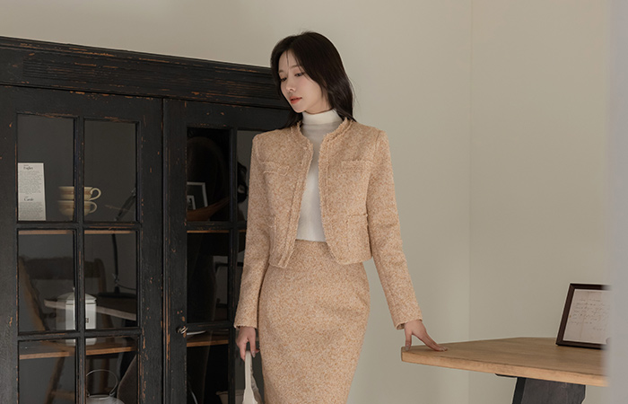 에밀리 Wool Tweed Quilting Set-up Jacket