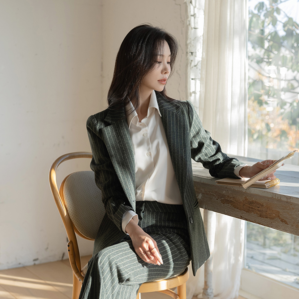 ODE Wool Stripe Cozy Set-up Jacket