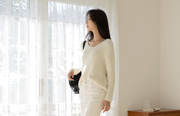 sugar Color slender VNeck ODE Knit