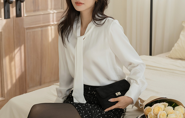 세이 Soft Tie Blouse