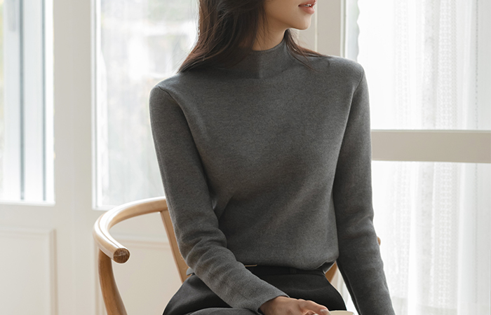 Cozy Mink Lining Soft Half-Highneck Knit