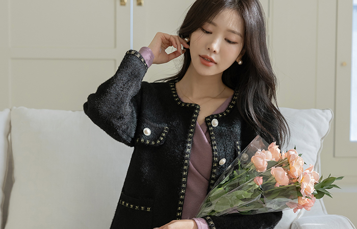 Coco Jewel Button 금사 Knit Cardigan