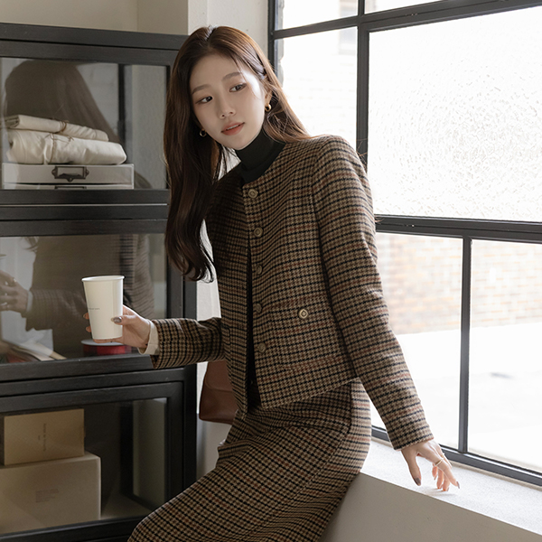 Hound Check Raund neck Wool Quilting Set-up Jacket