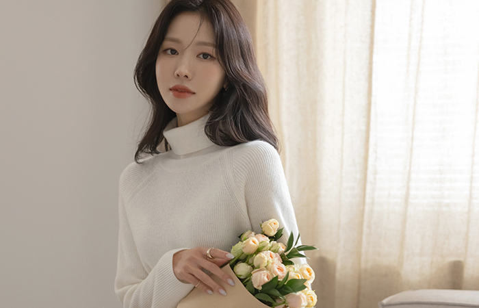 소프트리 Cashmere Corduroy Turtleneck Knit