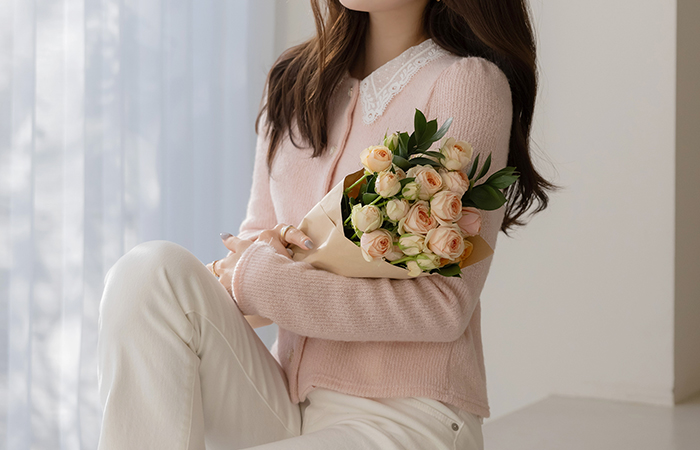 Rose Lace Collar Wool Puff Knit Cardigan